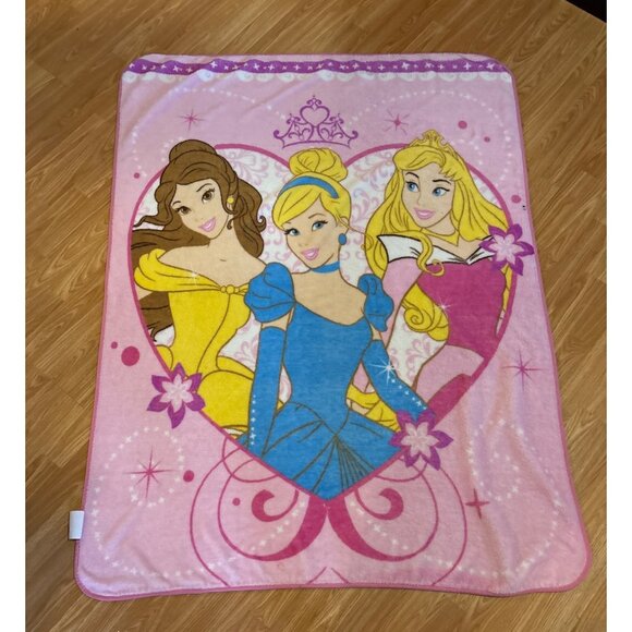 Disney Princess Blanket Pink Heart 45 X60" Belle Cinderella Aurora - Picture 4 of 5